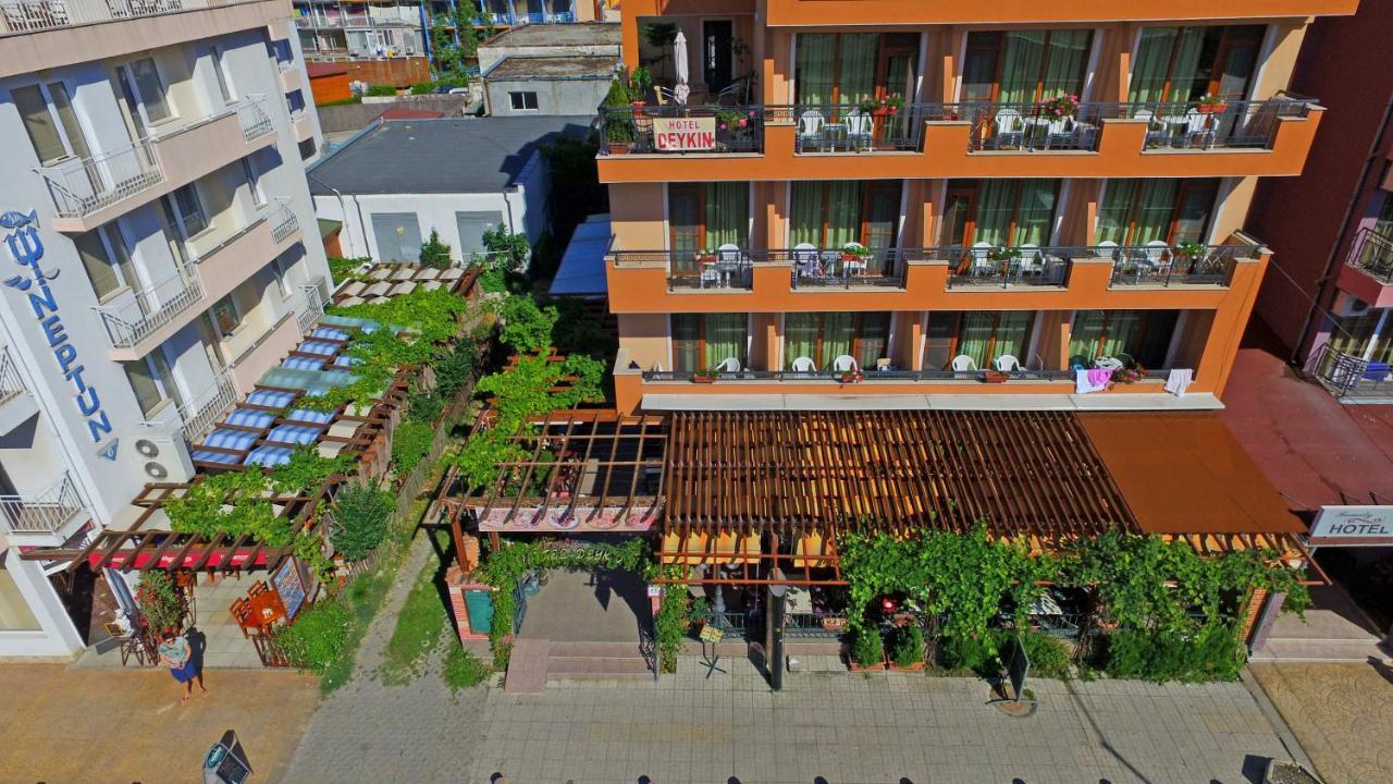Family Hotel Deykin Slăntjev Brjag Exteriör bild