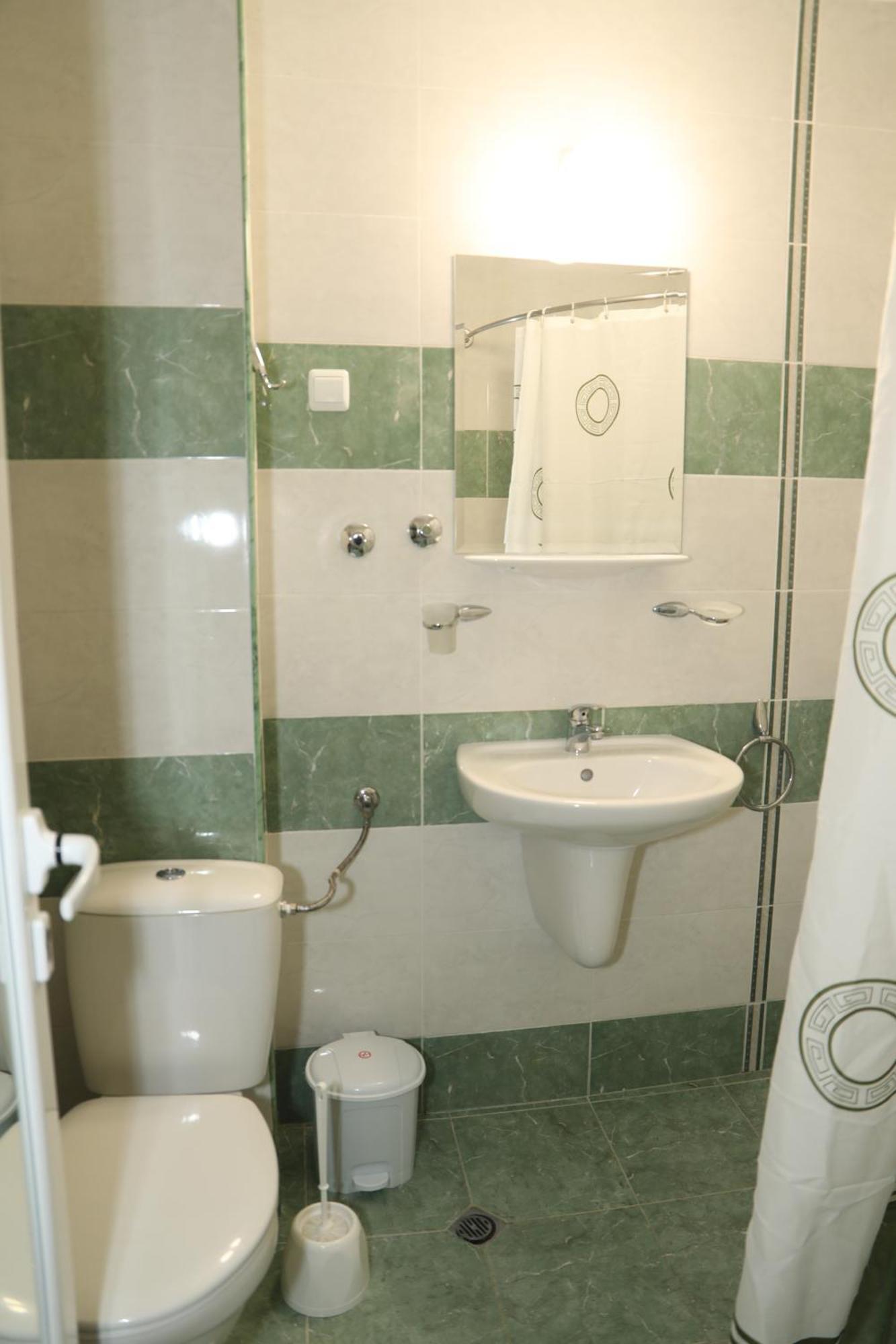 Family Hotel Deykin Slăntjev Brjag Exteriör bild